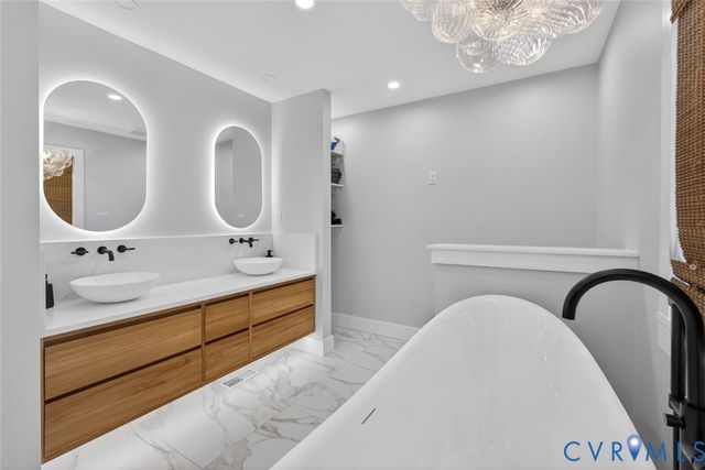 2031 Fairground Rd, Maidens, VA 23102
