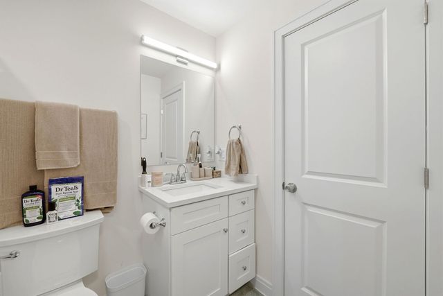 2342 N Lawndale Avenue, Chicago, IL 60647