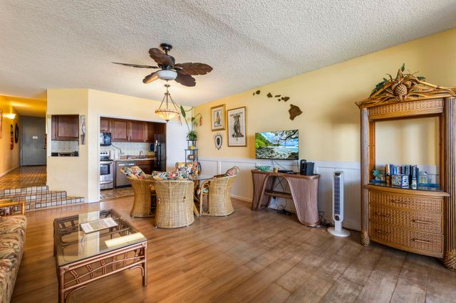 3875 Lower Honoapiilani Rd Apt B205 205, Lahaina, HI 96761