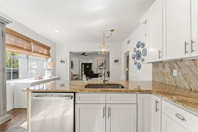 4301 W SAN JUAN STREET, Tampa, FL 33629