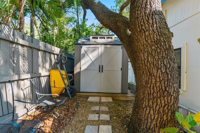 4301 W SAN JUAN STREET, Tampa, FL 33629