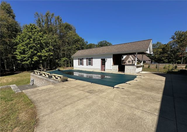 14 Sassafras Lane, Unity Twp, PA 15601