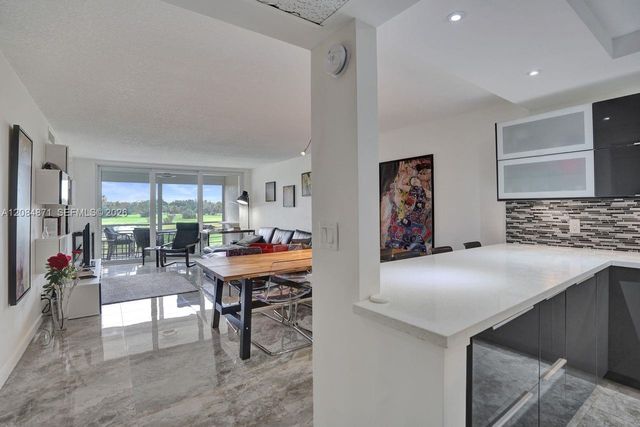 2681 S Course Drive 204, Pompano Beach, FL 33069
