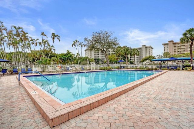 2681 S Course Drive 204, Pompano Beach, FL 33069