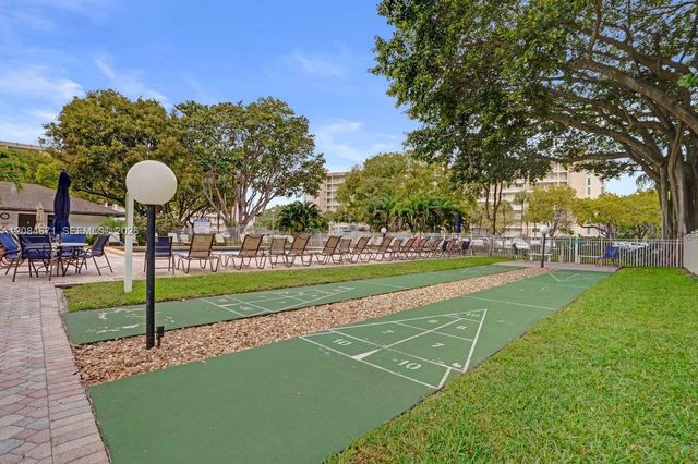 2681 S Course Drive 204, Pompano Beach, FL 33069