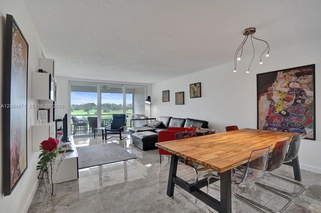 2681 S Course Drive 204, Pompano Beach, FL 33069