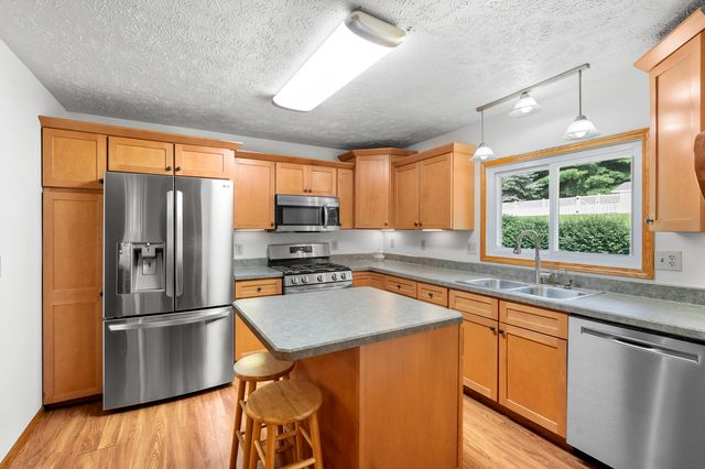 22100 N Uldriks Drive, Bedford Twp, MI 49017