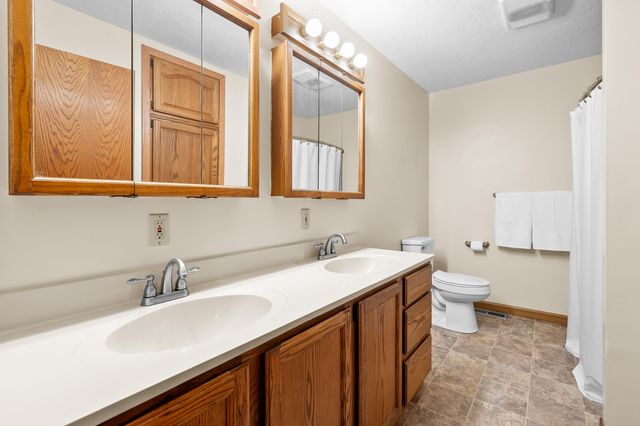 22100 N Uldriks Drive, Bedford Twp, MI 49017