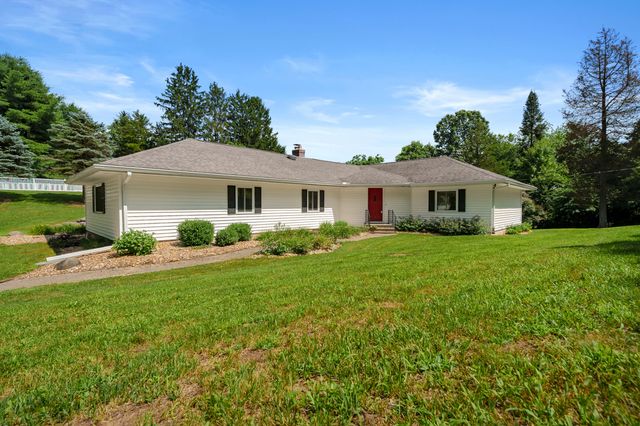 22100 N Uldriks Drive, Bedford Twp, MI 49017