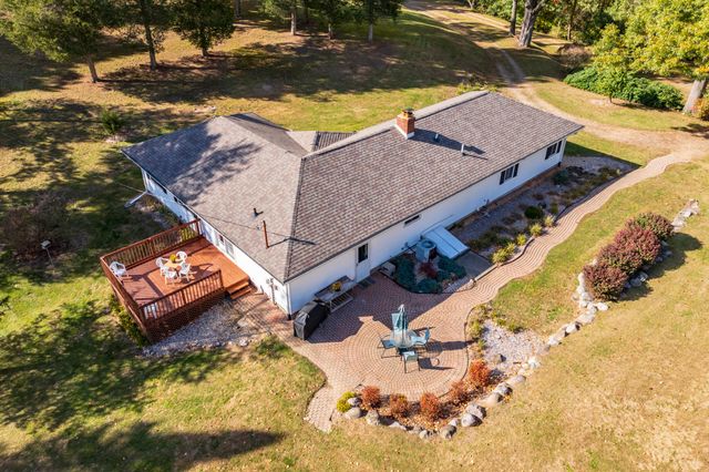 22100 N Uldriks Drive, Bedford Twp, MI 49017