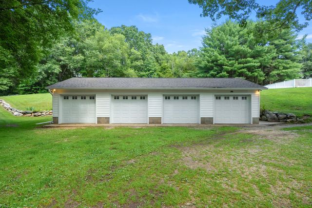 22100 N Uldriks Drive, Bedford Twp, MI 49017