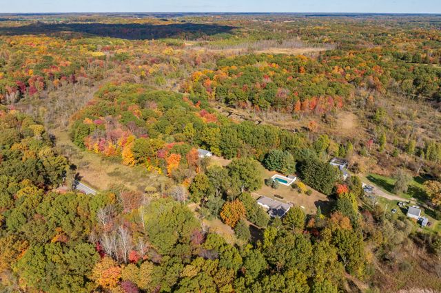 22100 N Uldriks Drive, Bedford Twp, MI 49017