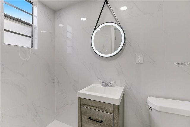 1862 6TH STREET, Sarasota, FL 34236