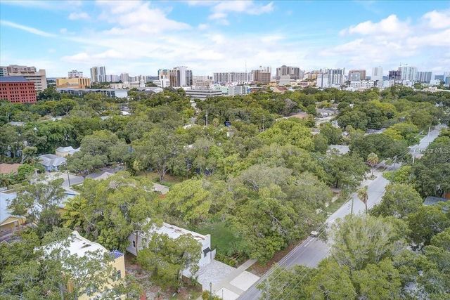 1862 6TH STREET, Sarasota, FL 34236