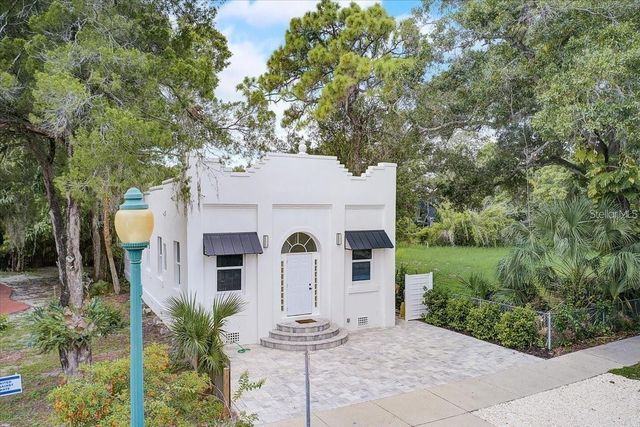 1862 6TH STREET, Sarasota, FL 34236