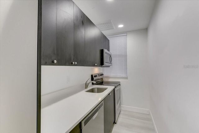 1862 6TH STREET, Sarasota, FL 34236