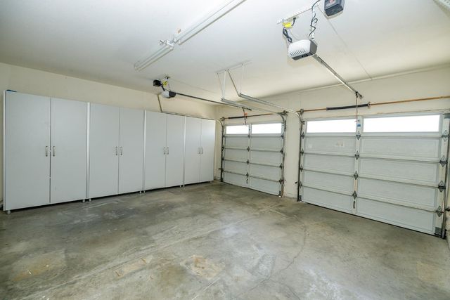 2708 Lake Front Ct, Modesto, CA 95355