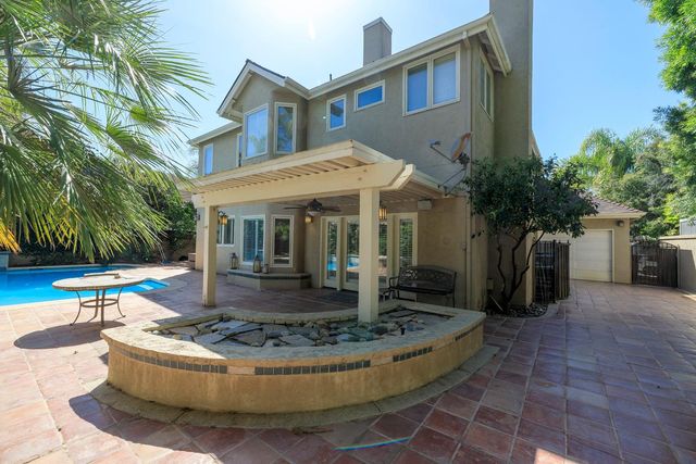2708 Lake Front Ct, Modesto, CA 95355