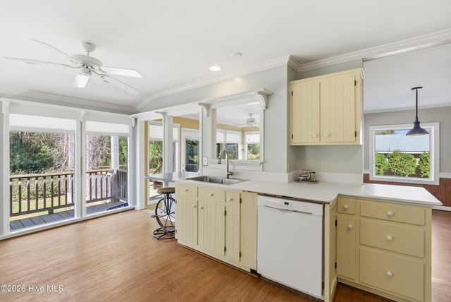 317 S Belvedere Drive, Hampstead, NC 28443