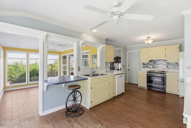 317 S Belvedere Drive, Hampstead, NC 28443