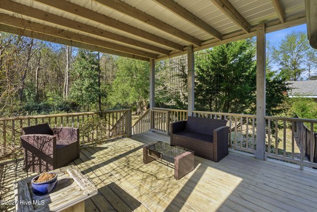 317 S Belvedere Drive, Hampstead, NC 28443