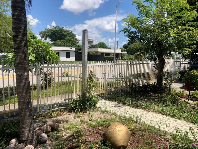 770 E 17th Street, Hialeah, FL 33010
