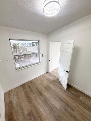 2213 Grant St A-C, Hollywood, FL 33020