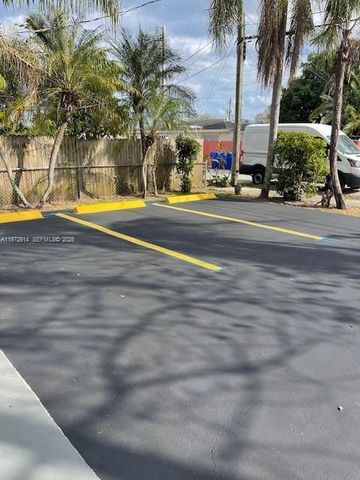 2213 Grant St A-C, Hollywood, FL 33020