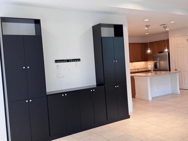 21045 SW Modena Way, Port St Lucie, FL 34986