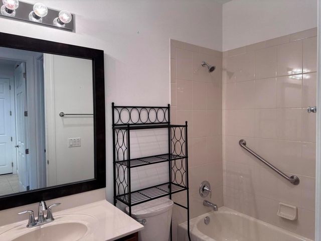 21045 SW Modena Way, Port St Lucie, FL 34986