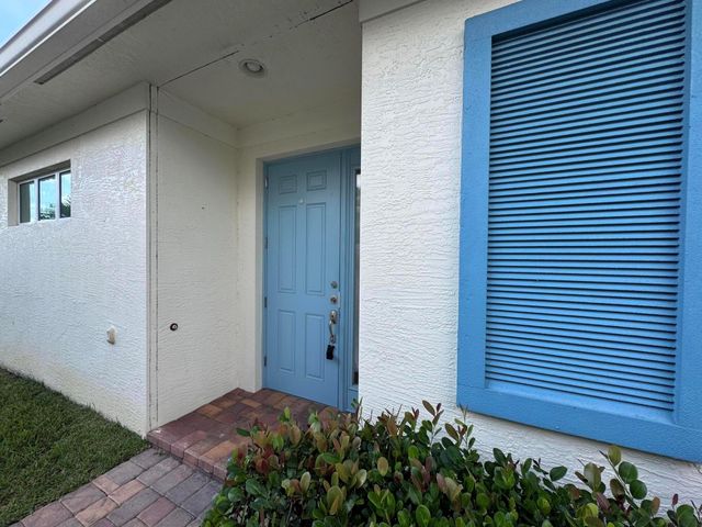 21045 SW Modena Way, Port St Lucie, FL 34986