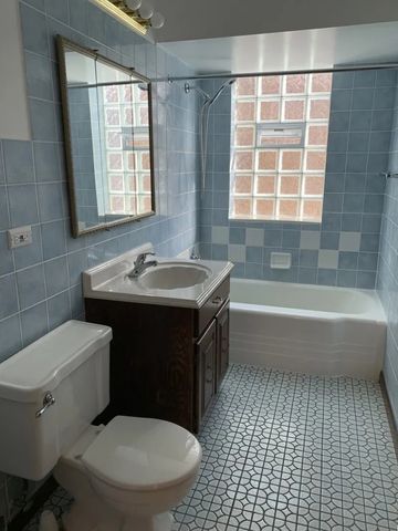 3708 N Whipple Street 2, Chicago, IL 60618