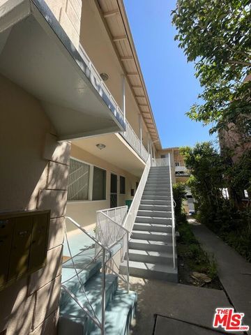 1252 Smithwood Drive, Los Angeles, CA 90035