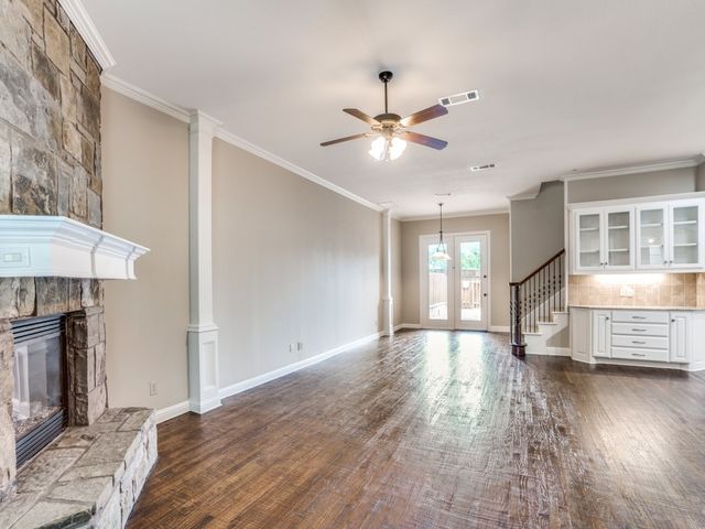 1402 Hampton Road, Grapevine, TX 76051