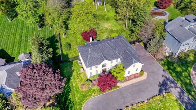 18 Downingtown Ct, Warren Twp., NJ 07059