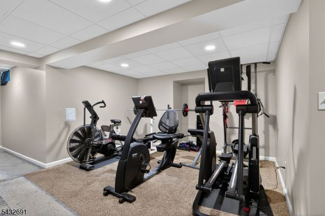 18 Downingtown Ct, Warren Twp., NJ 07059