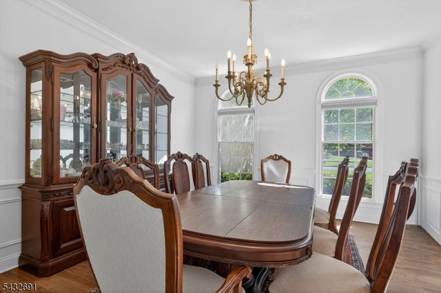 18 Downingtown Ct, Warren Twp., NJ 07059