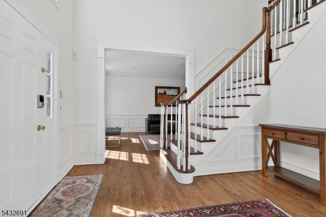 18 Downingtown Ct, Warren Twp., NJ 07059