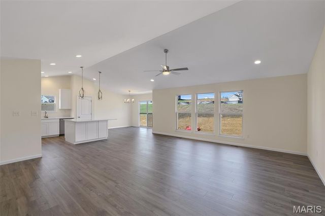 555 Edison Way, Wentzville, MO 63385