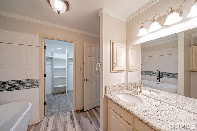 3803 Woodhaven Lane, Idaho Falls, ID 83404