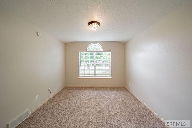 3803 Woodhaven Lane, Idaho Falls, ID 83404
