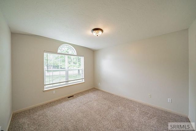 3803 Woodhaven Lane, Idaho Falls, ID 83404