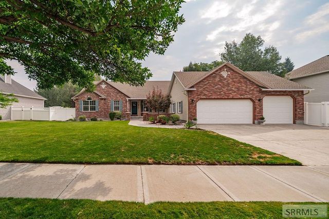 3803 Woodhaven Lane, Idaho Falls, ID 83404