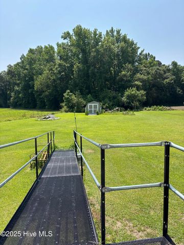 281 S Blizzard Town Road, Beulaville, NC 28518