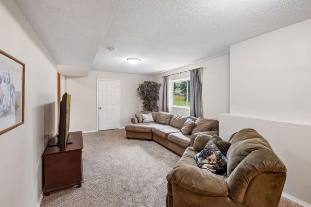 6710 98th Street S, Cottage Grove, MN 55016