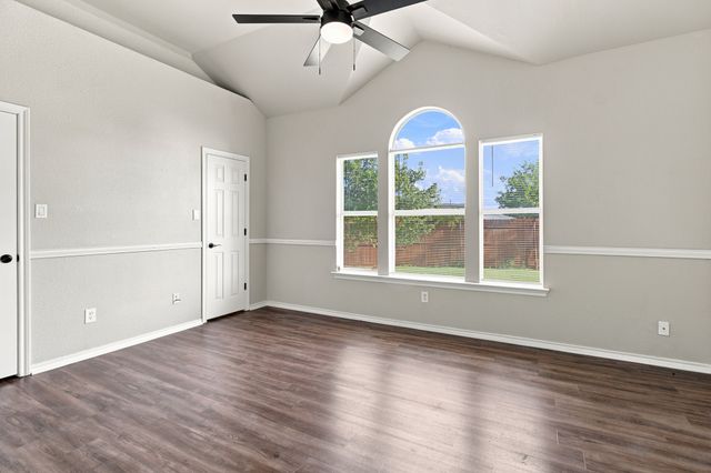 11059 Fandor Street, Fort Worth, TX 76108