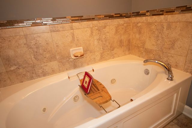 77 N Wolf Road N 509, Northlake, IL 60164