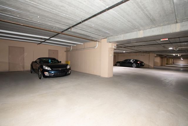 77 N Wolf Road N 509, Northlake, IL 60164