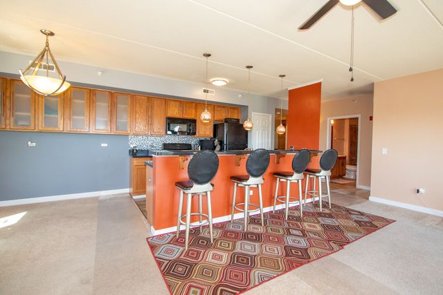 77 N Wolf Road N 509, Northlake, IL 60164