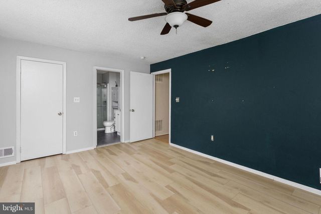 55 MULBERRY CT, Hamilton, NJ 08619